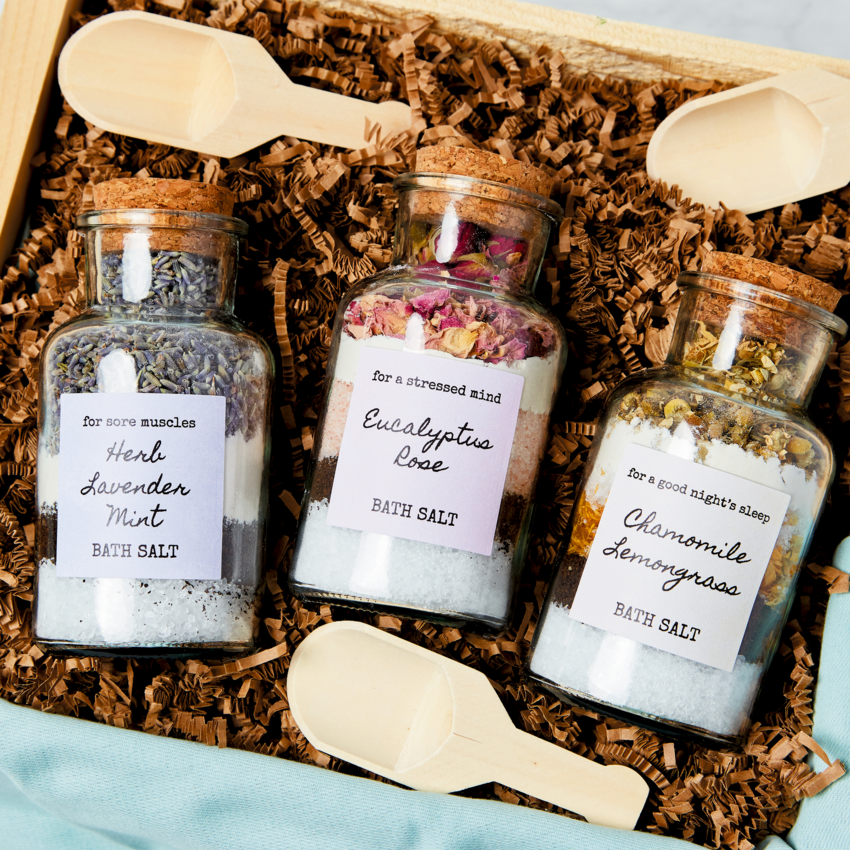 Avery® Print-to-the-Edge Square Labels 2" x 2" White 120/pkg